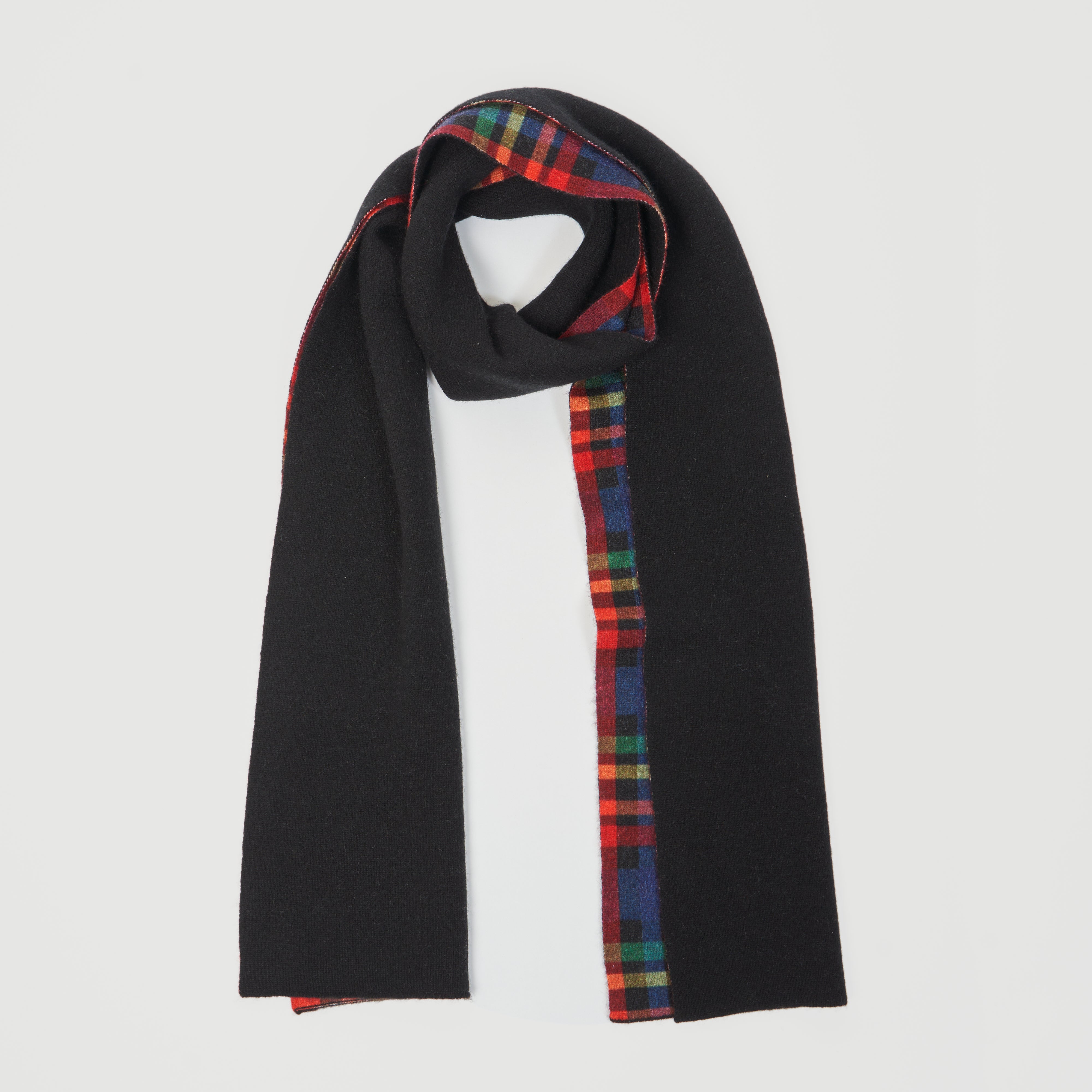 Reversible Plaid Scarf in Black Combo | Autumn Cashmere