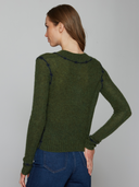 Fitted V w/ Embroidered Seam in Camo