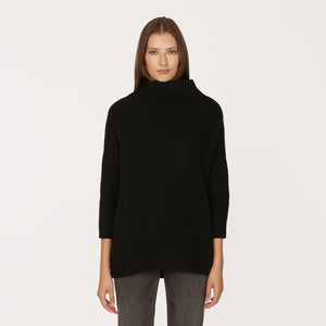 Funnel Neck Shaker in Black