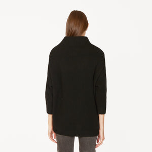 Funnel Neck Shaker in Black