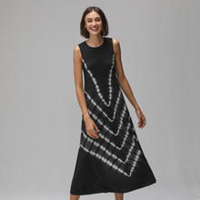 Load image into Gallery viewer, Autumn Cashmere. Tie Dye Maxi Dress in Black. 100% Cashmere.