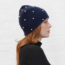 Load image into Gallery viewer, Rib Pearl Beanie in Black