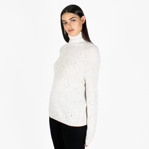 Raglan Rib Detail in Domino