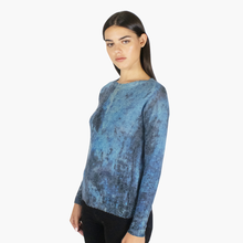 Load image into Gallery viewer, Rust Print Sheer Distressed Crew in Blue