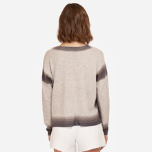 Load image into Gallery viewer, L/S V-Neck Gradient Edges