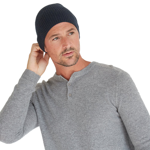 Shaker Stitch Hat in Black